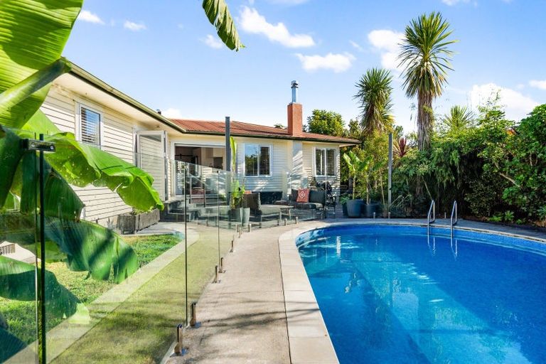 Photo of property in 57a Church Road, Taradale, Napier, 4112