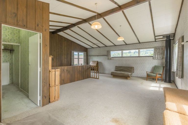 Photo of property in 31 Holyoake Crescent, Avalon, Lower Hutt, 5011