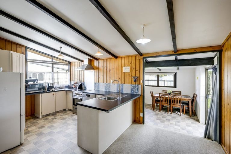 Photo of property in 8 Wiltshire Place, Tamatea, Napier, 4112