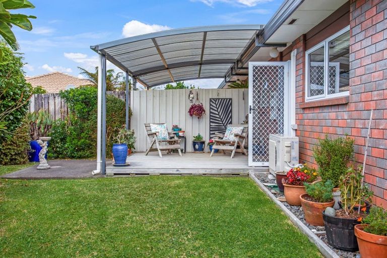 Photo of property in 96b Lakeside Drive, Orewa, 0931