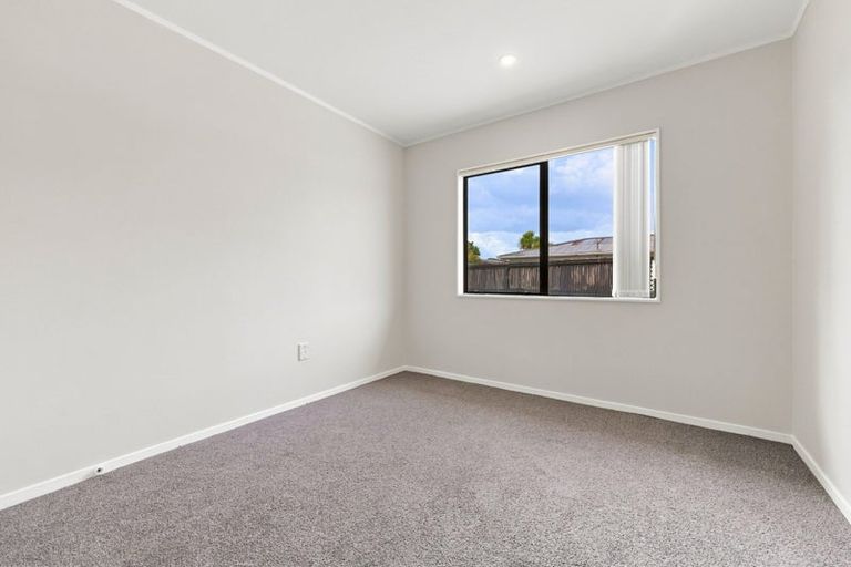 Photo of property in 2/41 President Avenue, Papakura, 2110