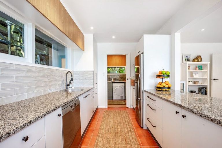 Photo of property in 31a Nikau Street, Eastbourne, Lower Hutt, 5013