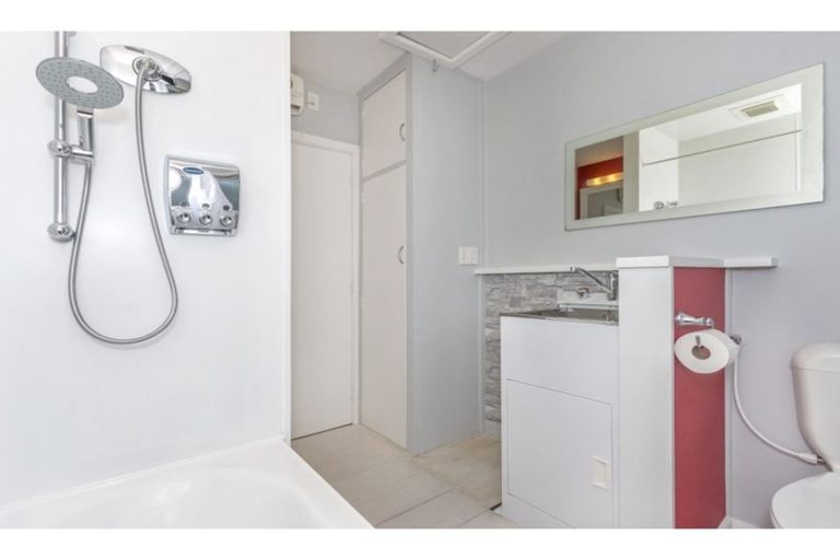 Photo of property in 185 Westminster Street, Mairehau, Christchurch, 8013