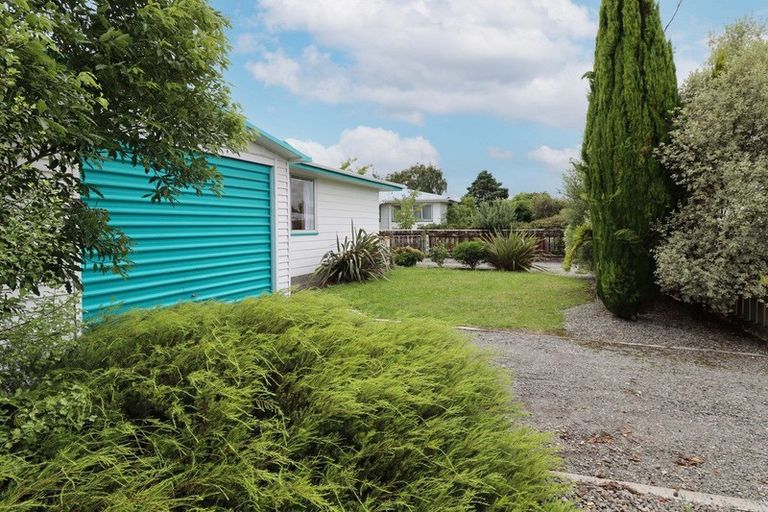 Photo of property in 22 Kupe Drive, Carterton, 5713