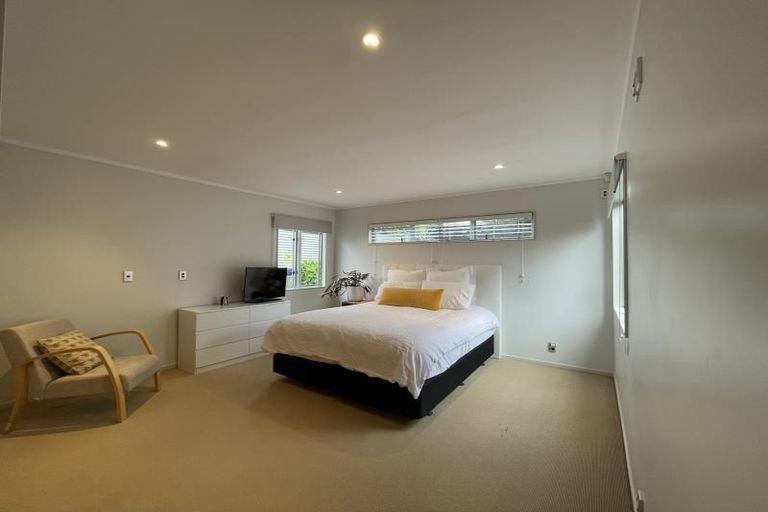 Photo of property in 60 Waiohua Road, Greenlane, Auckland, 1061