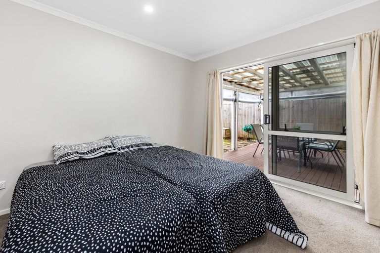 Photo of property in 16 Dolbel Place, Mangere East, Auckland, 2024