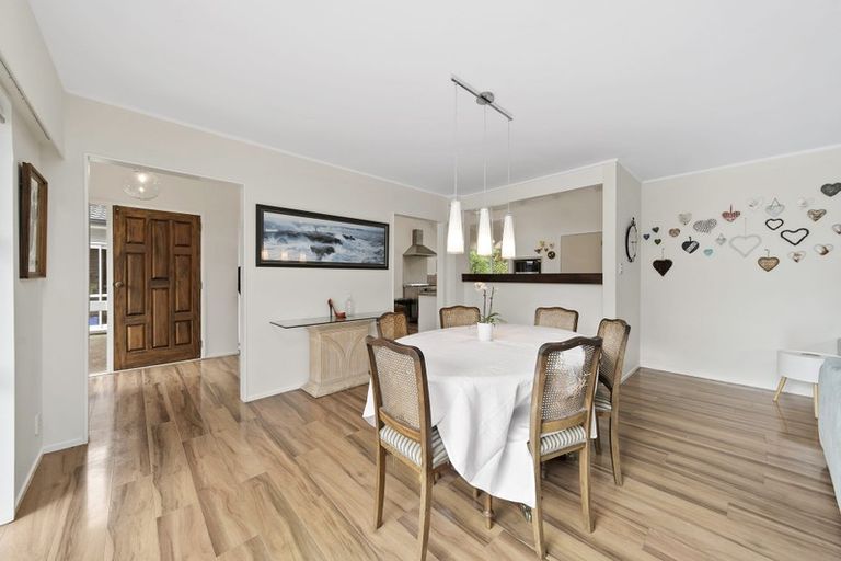 Photo of property in 106 The Circle, Manly, Whangaparaoa, 0930