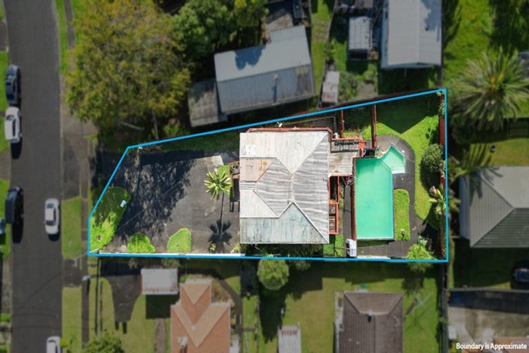 Photo of property in 25 Blacklock Avenue, Henderson, Auckland, 0612