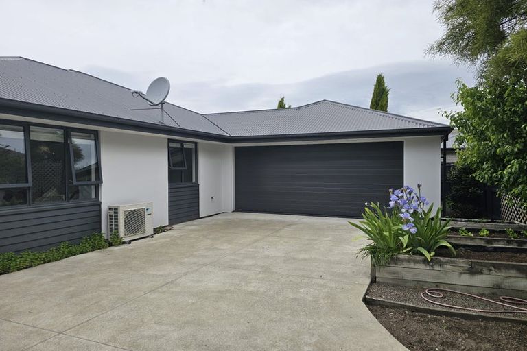Photo of property in 1/87 Wilsons Road, Saint Martins, Christchurch, 8022