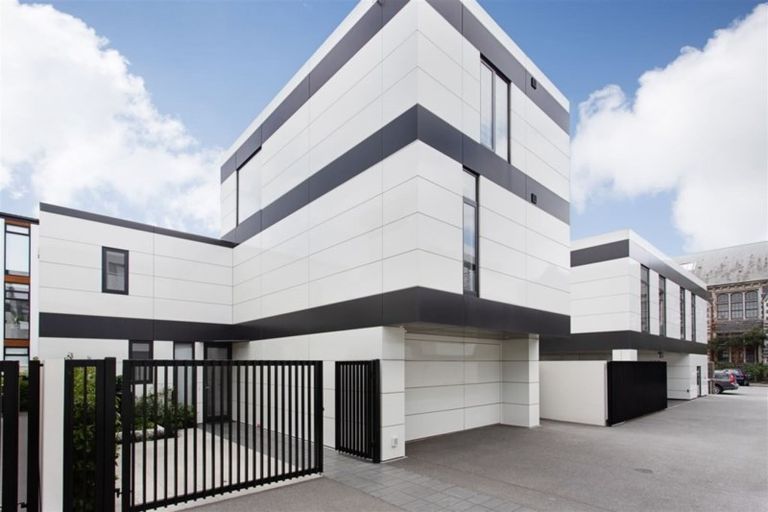 Photo of property in 26a Peterborough Street, Christchurch Central, Christchurch, 8013