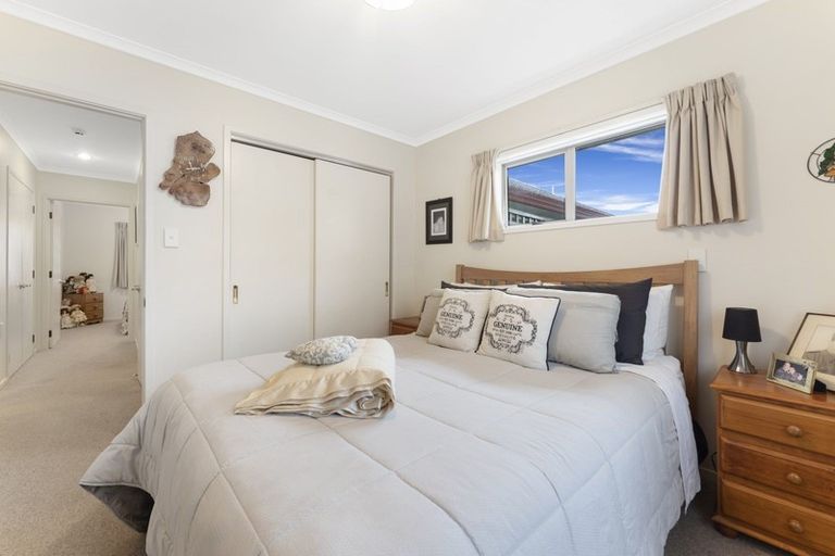 Photo of property in 3 Foxtail Fern, Kelvin Grove, Palmerston North, 4414
