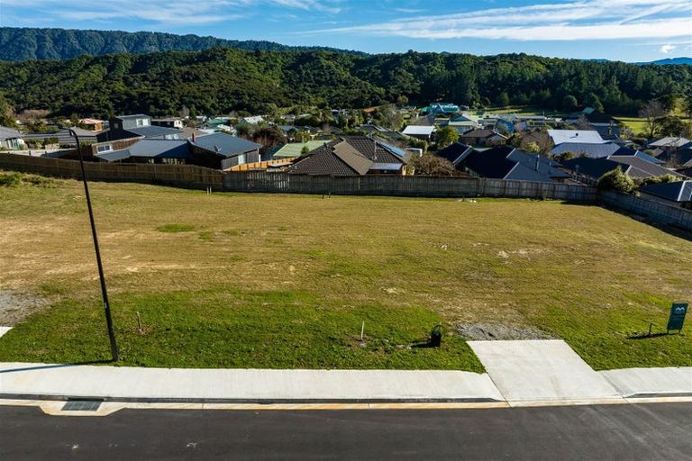 Photo of property in 24 Tui Drive, Picton, 7220