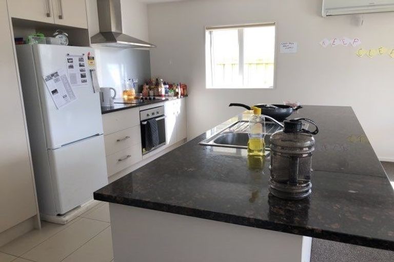 Photo of property in 26 Pipipi Crescent, Takanini, 2112