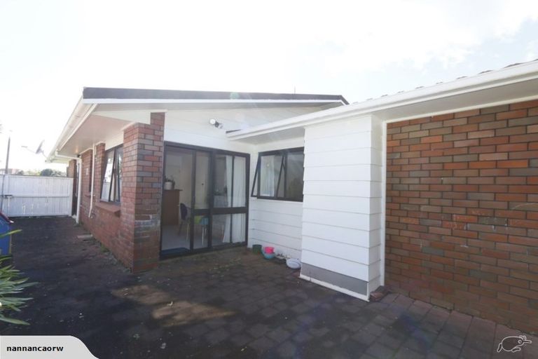 Photo of property in 24 Dianne Louise Drive, Half Moon Bay, Auckland, 2012