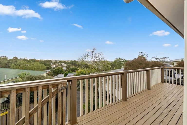 Photo of property in 1/40 Lilburn Crescent, Massey, Auckland, 0614