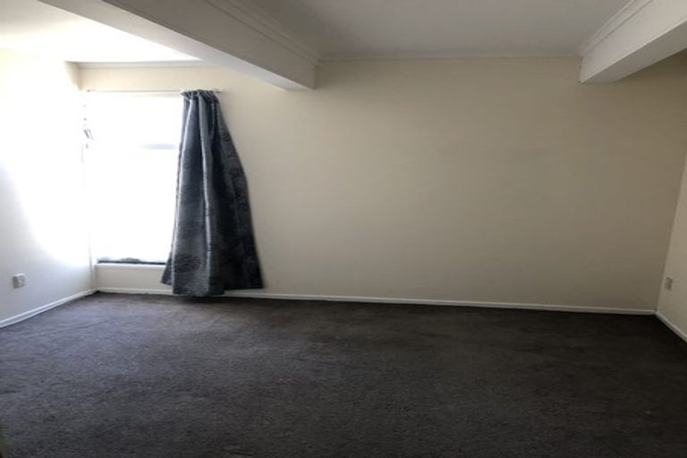 Photo of property in 68-70 Pirie Street, Mount Victoria, Wellington, 6011