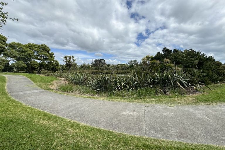 Photo of property in 25 Davington Way, Burswood, Auckland, 2013