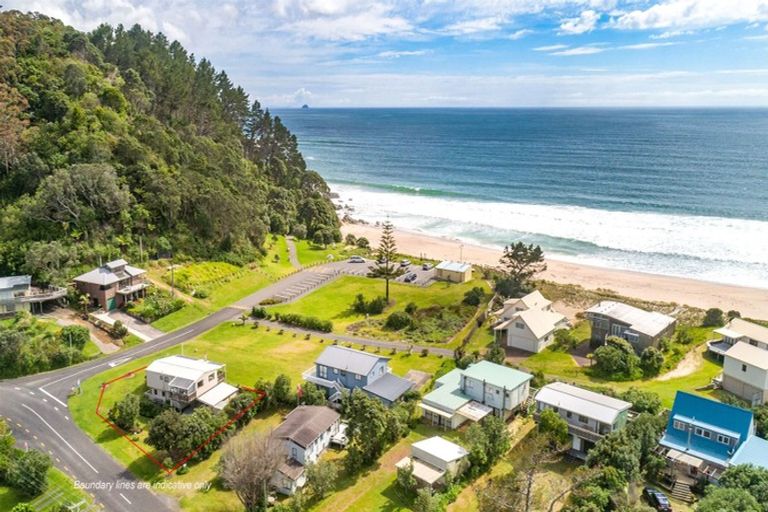Photo of property in 98 Ocean Beach Road, Tairua, 3508