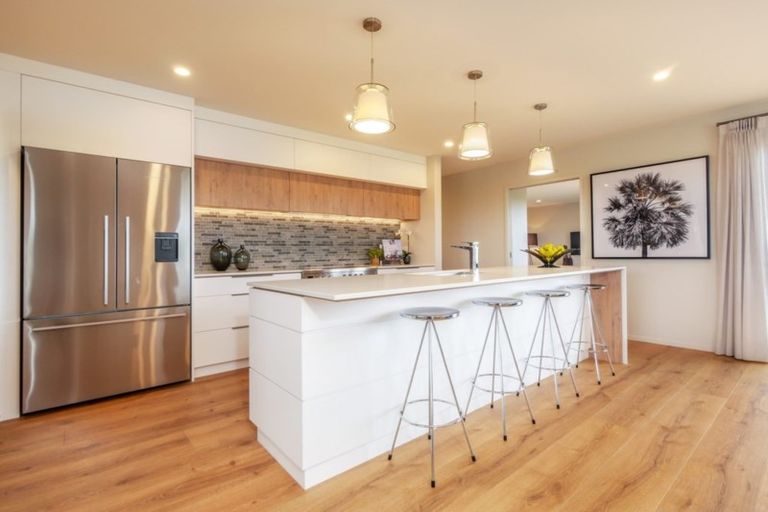 Photo of property in 38 Twin Parks Rise, Papakura, 2110