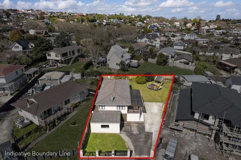 Photo of property in 5 Kepler Place, Clover Park, Auckland, 2019