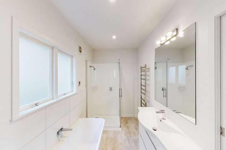 Photo of property in 34 Rama Crescent, Khandallah, Wellington, 6035