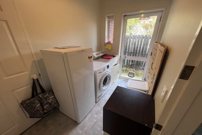 Photo of property in 2/19 Siska Place, Upper Riccarton, Christchurch, 8041