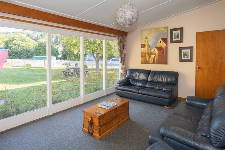 Photo of property in 6 Settlement Road, Kurow, 9435