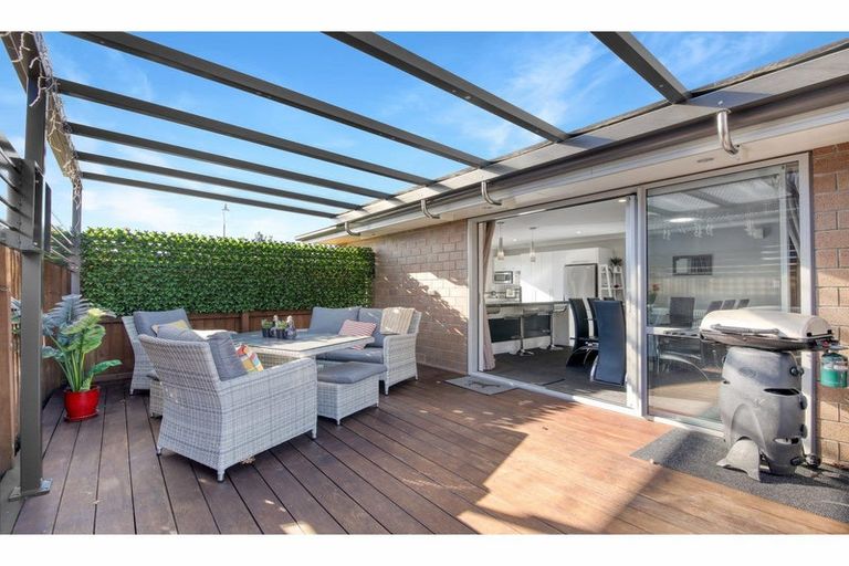 Photo of property in 48 Huntingdon Drive, Rangiora, 7400