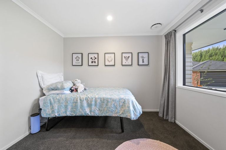 Photo of property in 7 Weatherdeck Close, Whitby, Porirua, 5024