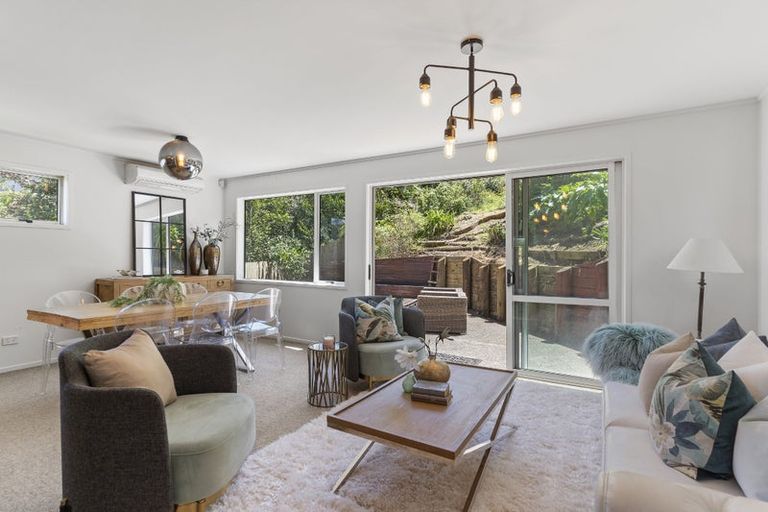 Photo of property in 67a Ayton Drive, Totara Vale, Auckland, 0629