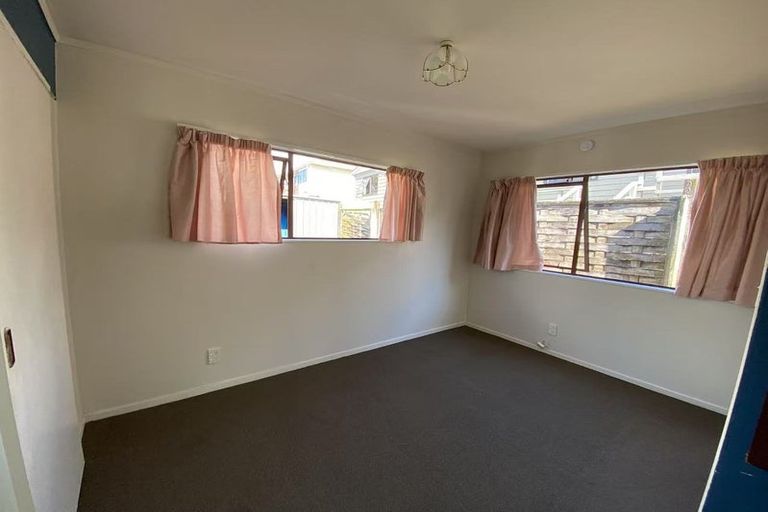 Photo of property in 60 Vintage Drive, Henderson, Auckland, 0612