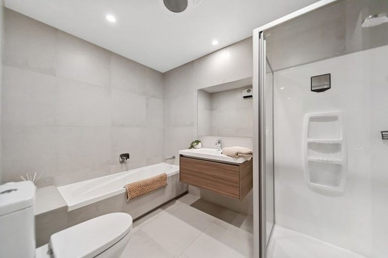 Photo of property in 38 Matairangi Avenue, Totara Heights, Auckland, 2105