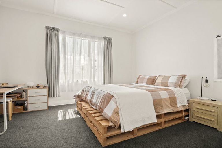 Photo of property in 23 Clyde Street, Kinmont Park, Mosgiel, 9024