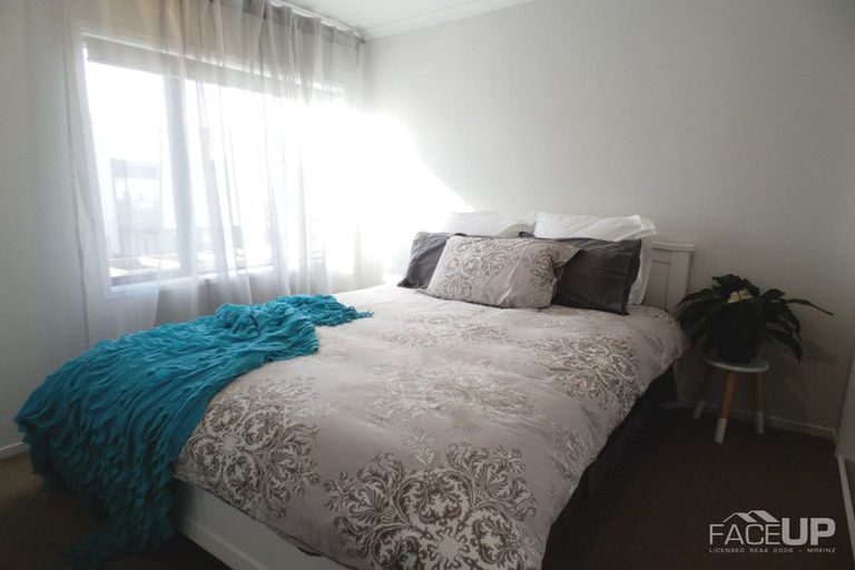 Photo of property in 80 Squadron Drive, Hobsonville, Auckland, 0616