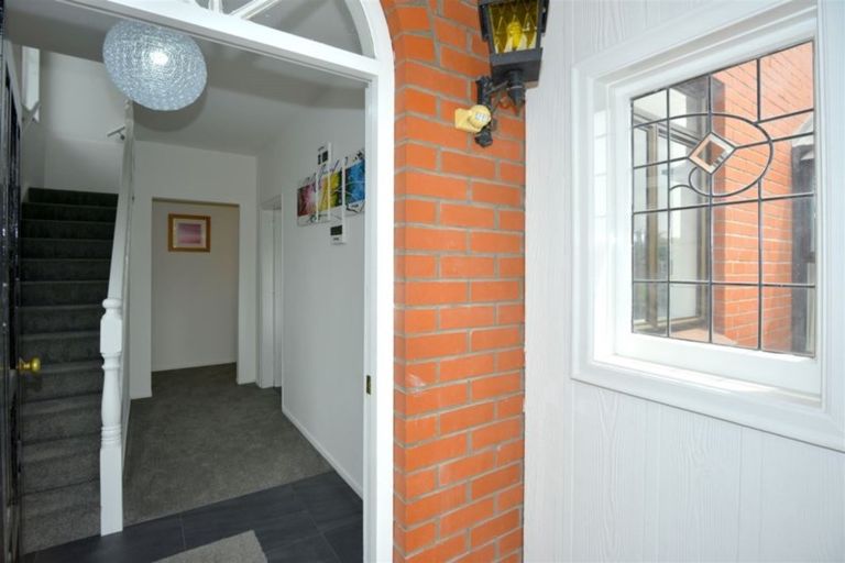 Photo of property in 15 Sawtell Place, Northcote, Christchurch, 8052