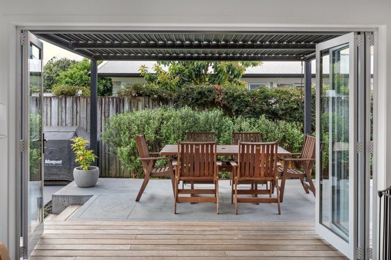 Photo of property in 22 Te Anau Place, Glenview, Hamilton, 3206