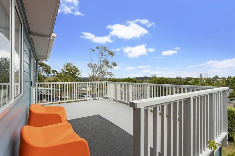 Photo of property in 35 Terra Nova Street, Glen Eden, Auckland, 0602