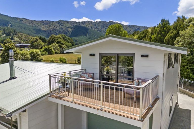 Photo of property in 6b Lady Cobham Grove, Anakiwa, Picton, 7281