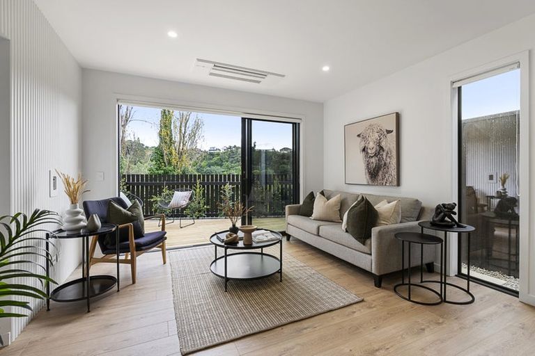 Photo of property in 26 Dawnhaven Drive, Te Atatu Peninsula, Auckland, 0610