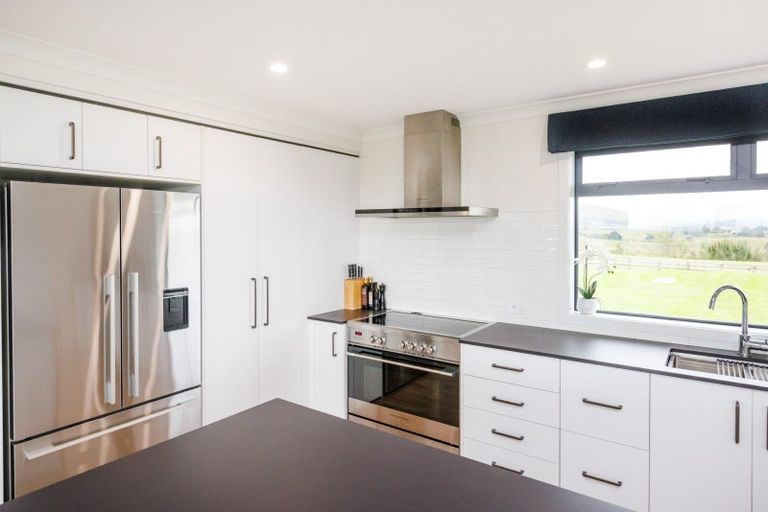 Photo of property in 117 Kingsdale Park Drive, Aokautere, Palmerston North, 4471