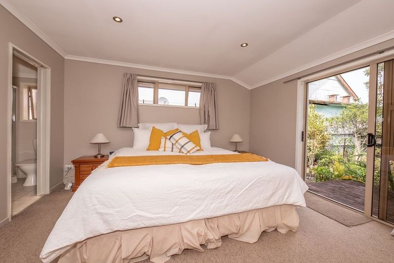 Photo of property in 42 Peel Street, Westport, 7825