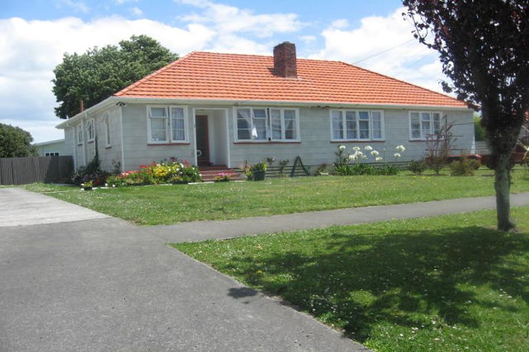 Photo of property in 13 Field Street, Aramoho, Whanganui, 4500
