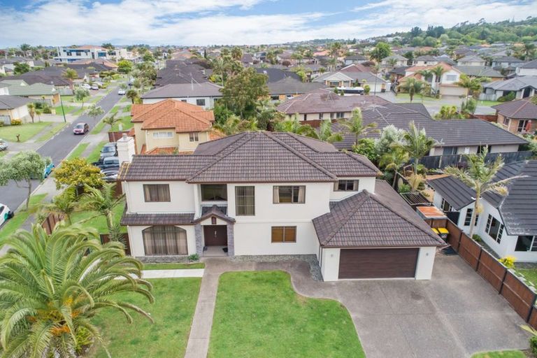 Photo of property in 38 Baltersan Drive, Flat Bush, Auckland, 2016