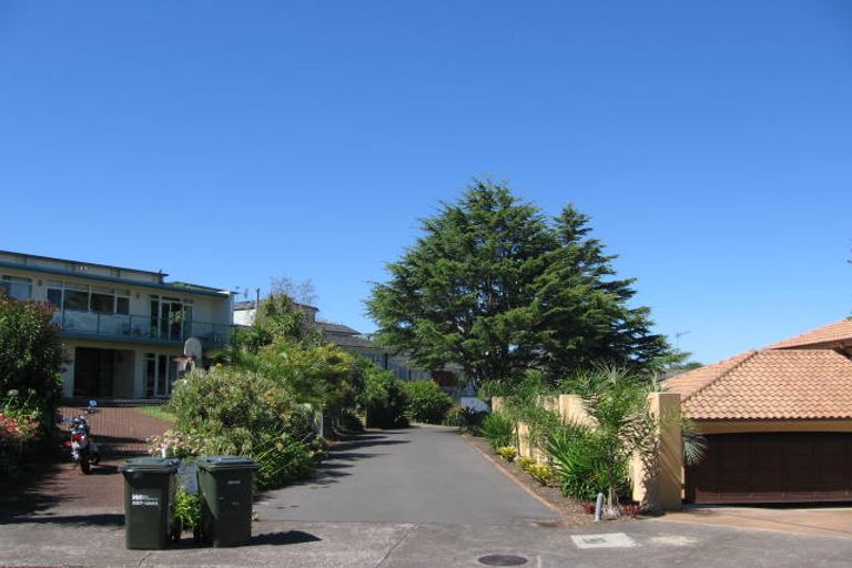 Photo of property in 50 Sylvan Park Avenue, Milford, Auckland, 0620