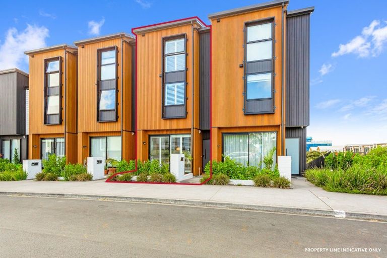 Photo of property in 5 Cutty Sark Road, Hobsonville, Auckland, 0616