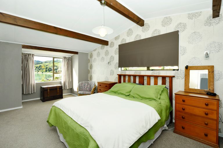 Photo of property in 3 Paremata Street, Atawhai, Nelson, 7010