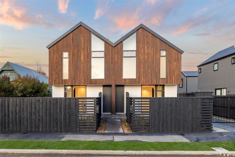 Photo of property in 2/66 Cleveland Street, Edgeware, Christchurch, 8013