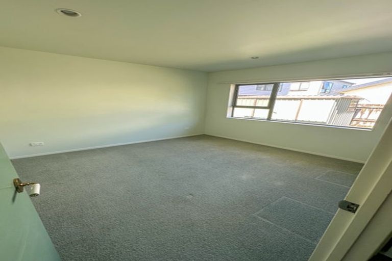 Photo of property in 1/256 Hibiscus Coast Highway, Orewa, 0931