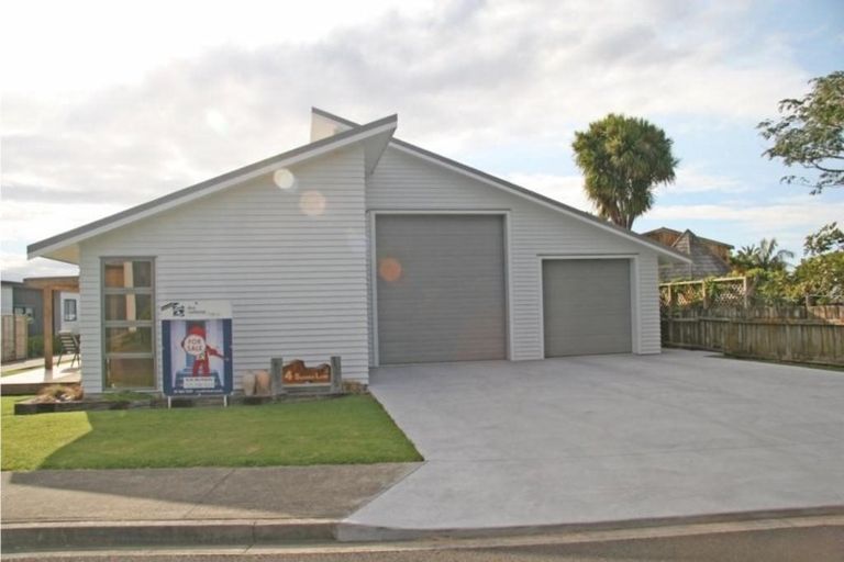 Photo of property in 4 Summer Lane, Tairua, 3508