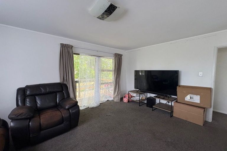 Photo of property in 2/63 John Walker Drive, Manurewa, Auckland, 2102